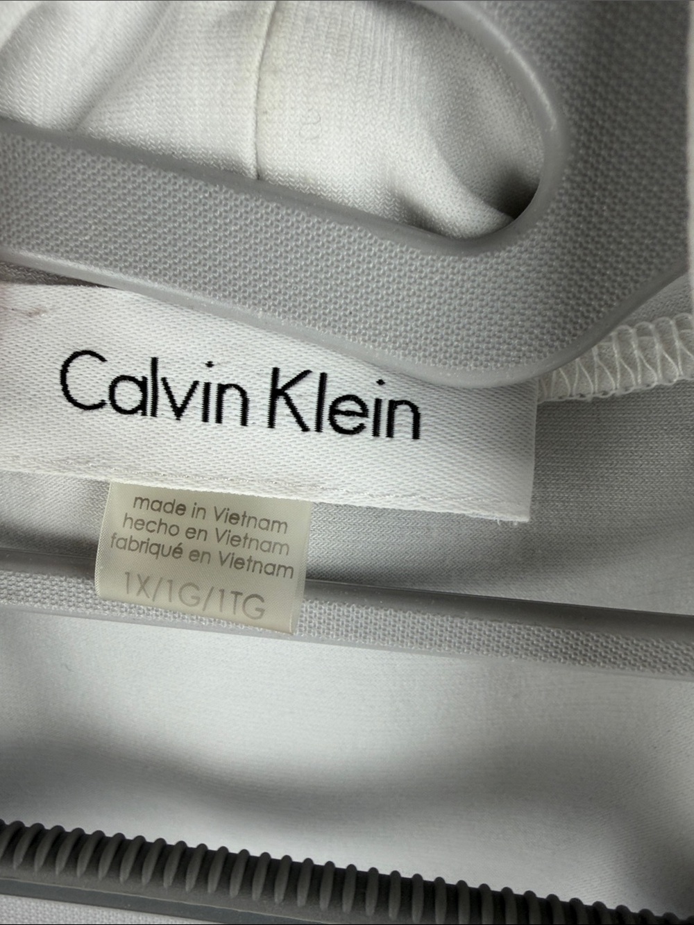 Calvin Klein White V-Neck Draped Sleeveless Camisole - Picture 2 of 8